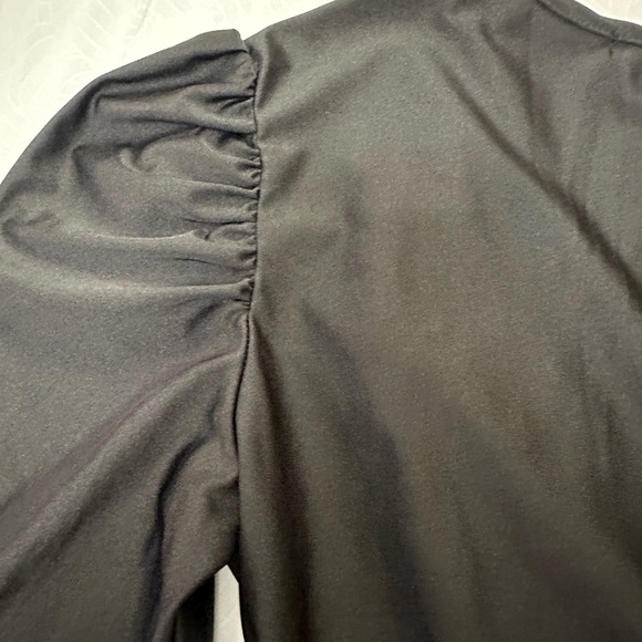 Gray Puff Sleeve Wrap Blouse with Tie Front - Picture 3 of 6